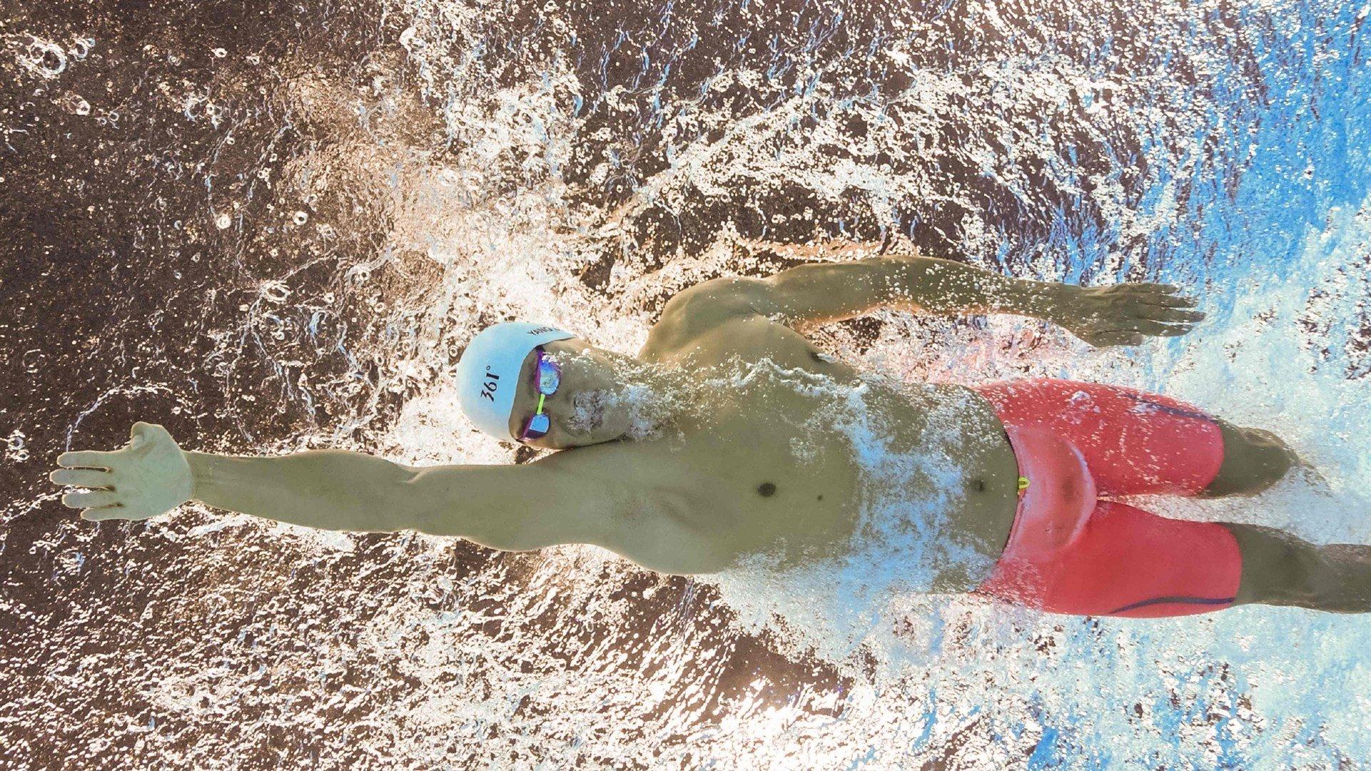 枪手铁闸攻防俱佳定乾坤 英媒盛赞，加布里埃尔重现经典英式强硬风骨